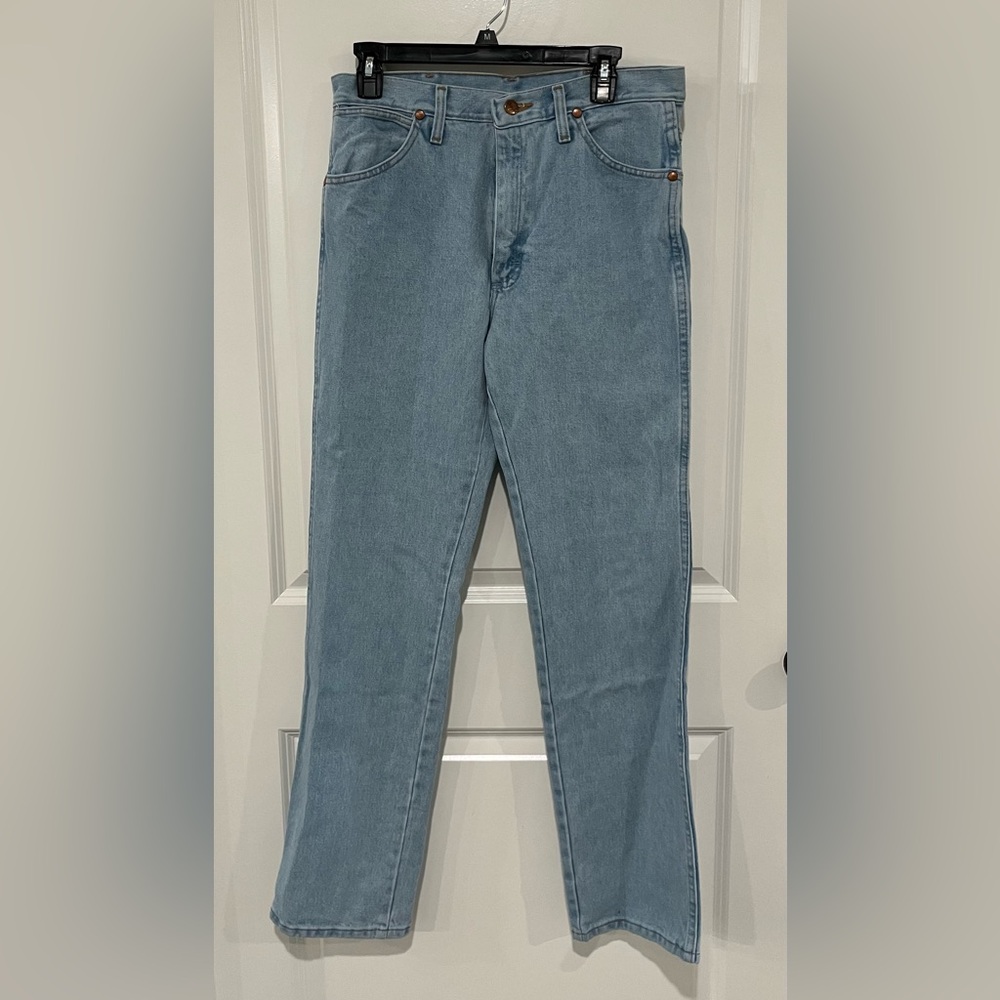 Men’s Wrangler Light Blue Denim Jeans